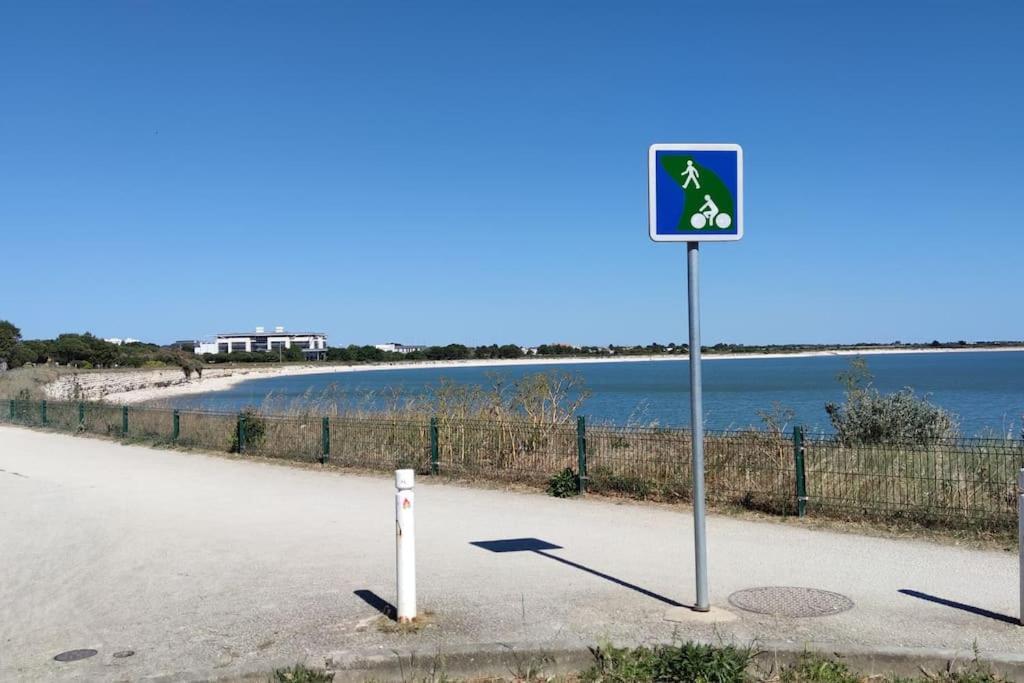 Joli Studio Pres De La Mer Avec Exterieur La Rochelle  Bagian luar foto